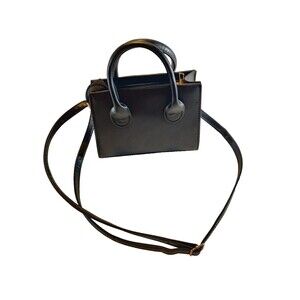 Black Unbranded Crossbody Handbag Purse Small-Very Nice